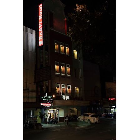Hotel Rovi Boutique Jakarta Exterior photo