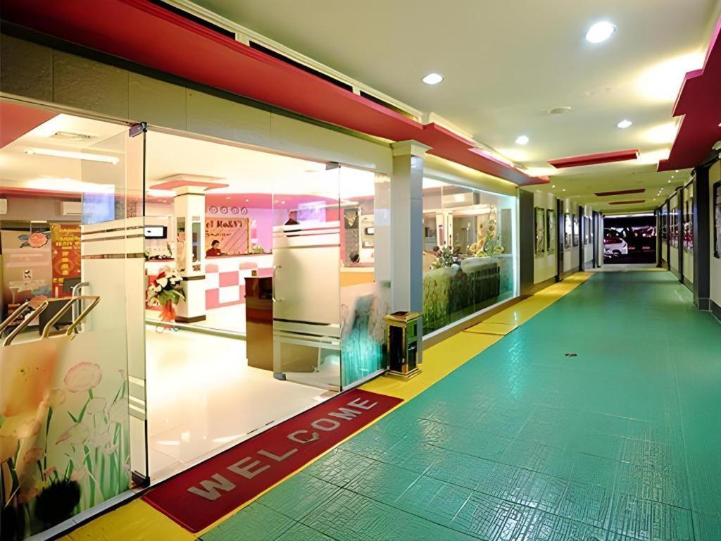 Hotel Rovi Boutique Jakarta Exterior photo