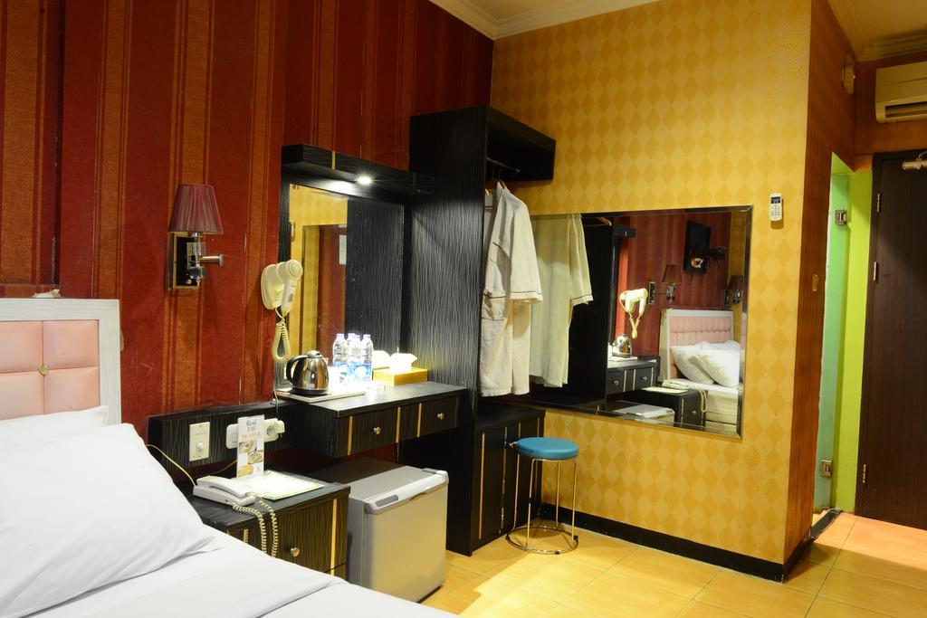 Hotel Rovi Boutique Jakarta Exterior photo