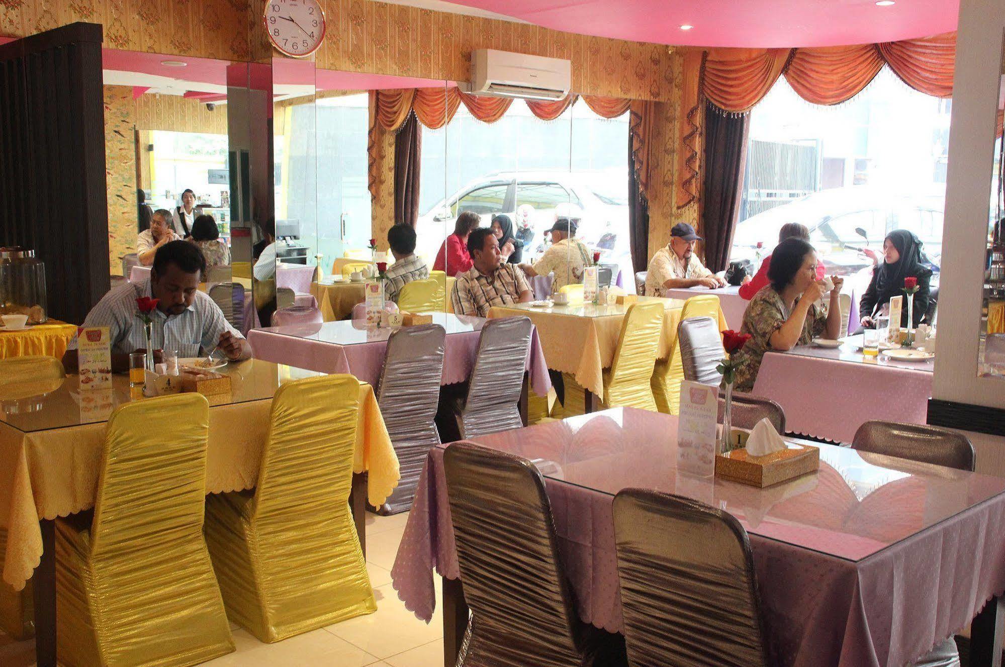 Hotel Rovi Boutique Jakarta Exterior photo