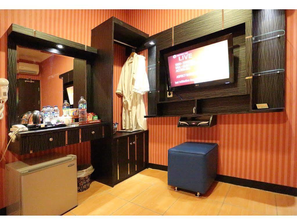 Hotel Rovi Boutique Jakarta Exterior photo